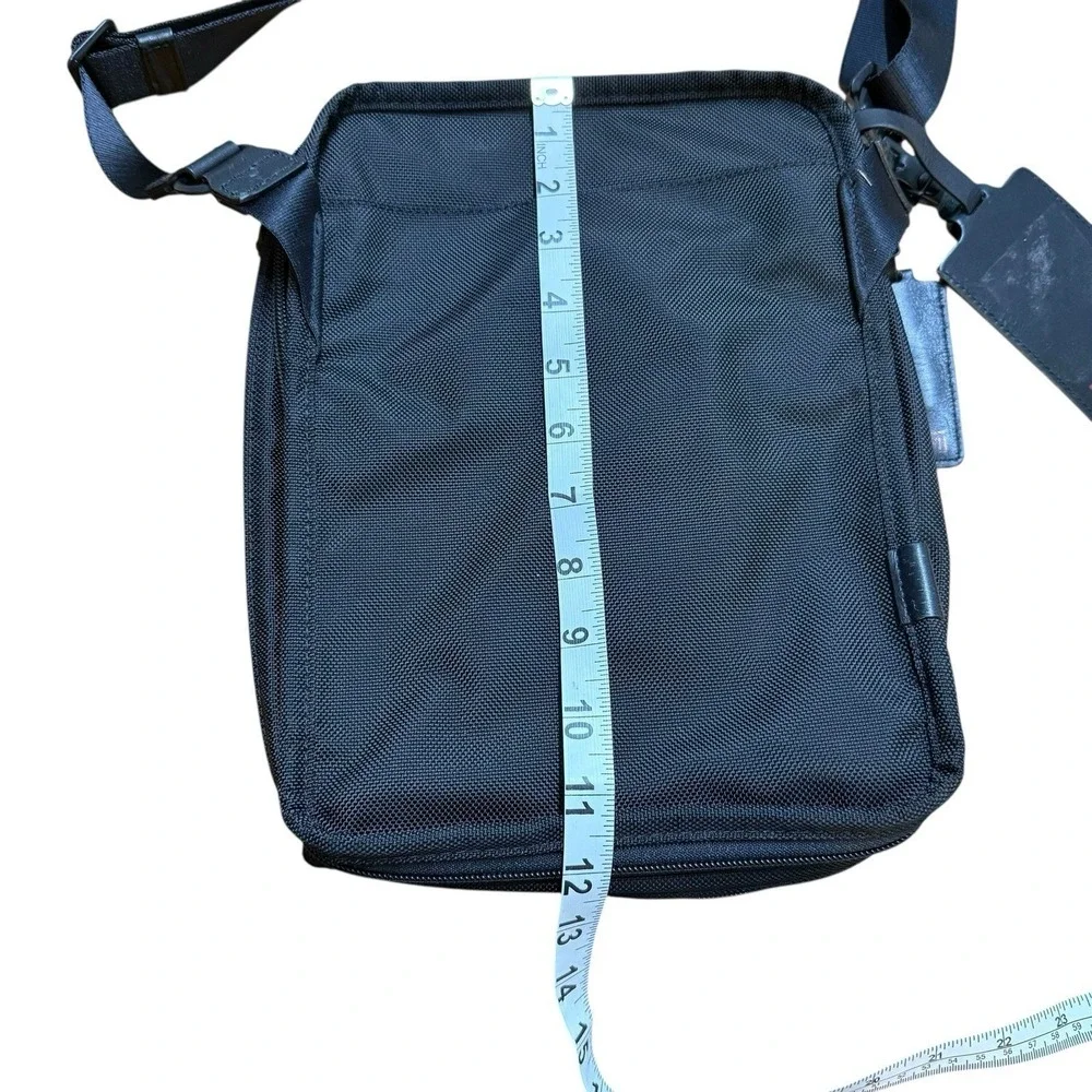 Tumi Alpha 3 Pocket Bag Small Black Ballistic Nylon‎ Crossbody 117345-1041